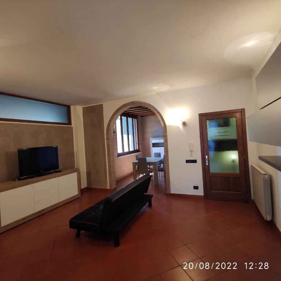M & M Pinzi Suite Apartment Montepulciano Stazione Ngoại thất bức ảnh